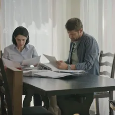 Eva sa dostala k Jakubovmu účtovníctvu.