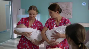 V role mamičky je ako nováčik: Musí si zadeliť, kedy a ktoré bábätko kŕmiť ako prvé