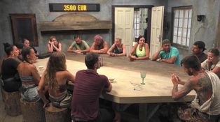 Petrov plán sa zrútil ako domček z karát, Laura berie do duelu Jula!