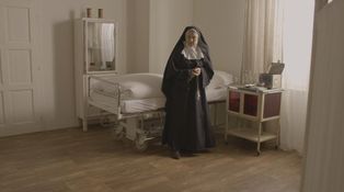 Sestra Bernadeta navštívi Kláru, tá však zmizla