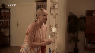 Lenka kričí o pomoc. Doma ju však nikto neberie vážne