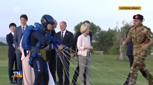 Summit G7 nielen o politike