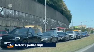 Kolóny pokračujú