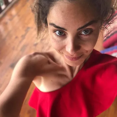 Šokujúce foto Nur Fettahoğlu