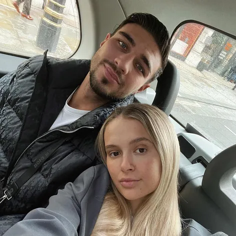 Najkrajšie zábery Molly-Mae a Tommyho Furyho