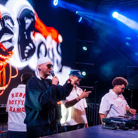 Misha spojila sily s RudeBoys Radio a Glebom; prinášajú ikonický hit v novom šate 