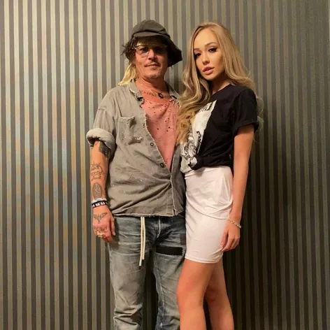 Nikol a Johnny Depp