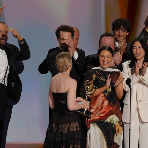 Momentky z udeľovania televíznych cien Emmy 2026