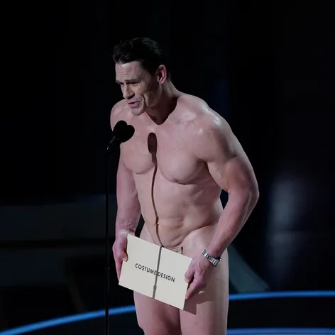 John Cena (takmer) nahý na Oscaroch