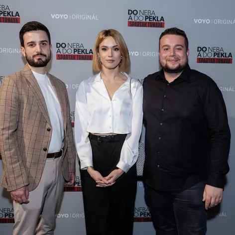 Marek Prochác (réžia), Andrea Václavínek (scenár) a Matej Prochac (kamera) - tvorcivia dokumentu Do neba a do pekla: Spartak Trn