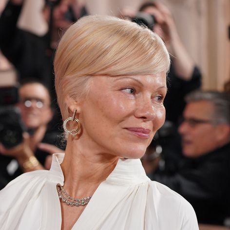 Pamela Anderson prekvapila na Zlatých glóbusoch