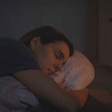 Laura dostane z Andreja strach.
