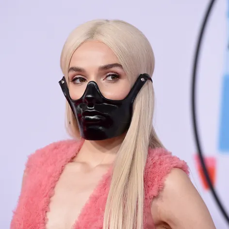 Poppy na AMAs 2018