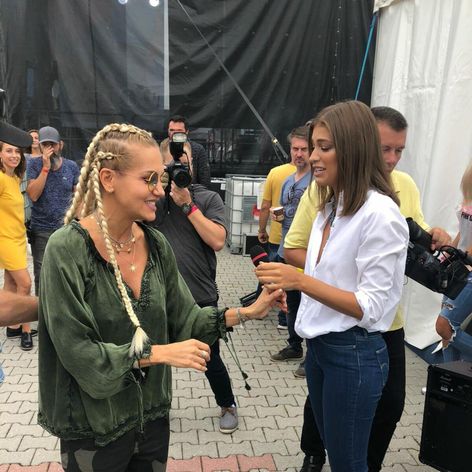 Archívne zábery: Stretnutie Dary Rolins a Jasminy Alagič na DOD!