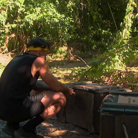 Survivor - 2. epizóda, s hrou sa lúči Denisa