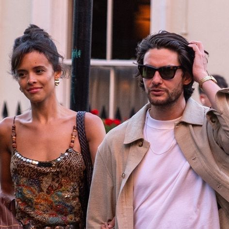Ben Barnes a Aubrey Cleland sa zosobášili. 