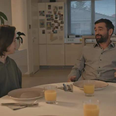 Jakub pripravil Eve prekvapenie a skončili v posteli.