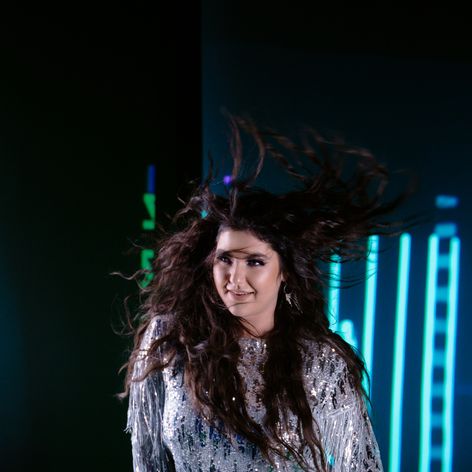Celeste Buckingham je späť