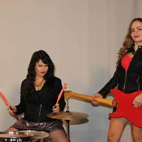Kredenc, Petra Polnišová, Zuzana Šebová