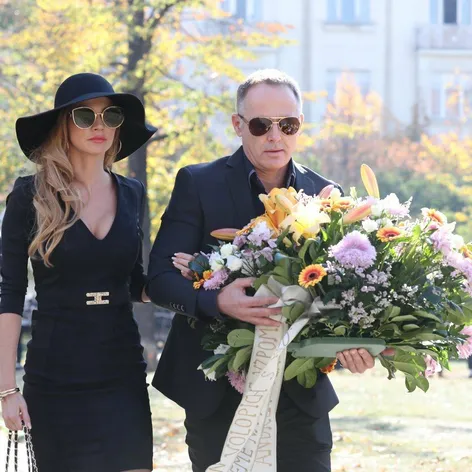 Andrea Verešová s Danielom Volopichom na pohrebe Jana Kočku ml.