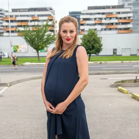 Mária Čírová s rodinou pár týždňov pred pôrodom