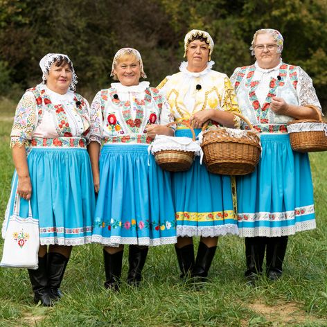 Návrat legendárnych tetušiek, farmári sa vrhli na kšefty