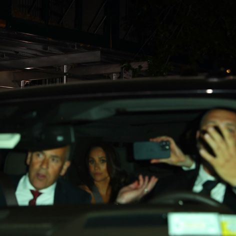 Harryho a Meghan naháňali na aute