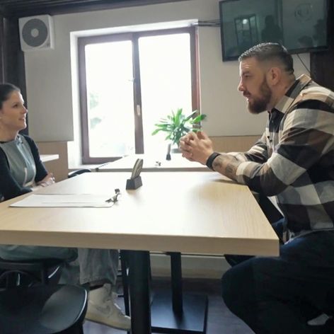 Na nože - Renáta vysvetľuje Martinovi, v čom je problém
