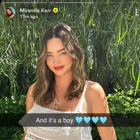 Miranda Kerr má štvrté dieťa