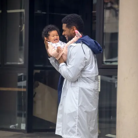 Usher s dcérkou.