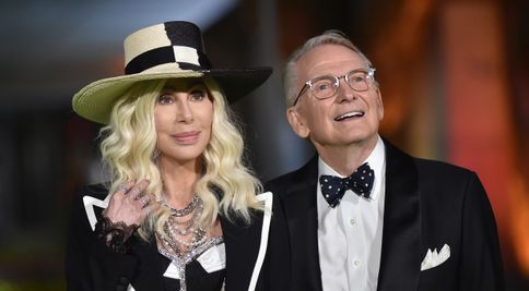Módny svet v slzách: Zomrel dizajnér, ktorý obliekal najväčšie divy Hollywoodu
