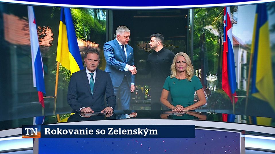 Jaroslav Zápala a Marianna Ďurianová v relácii Televízne noviny
