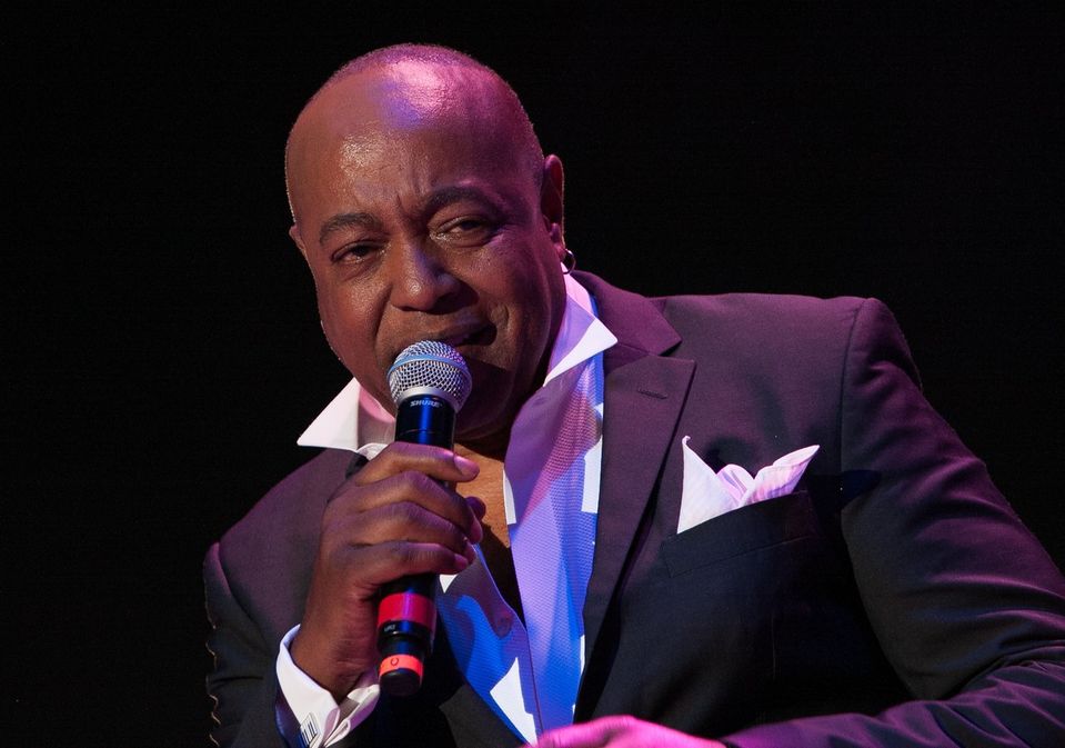  Peabo Bryson