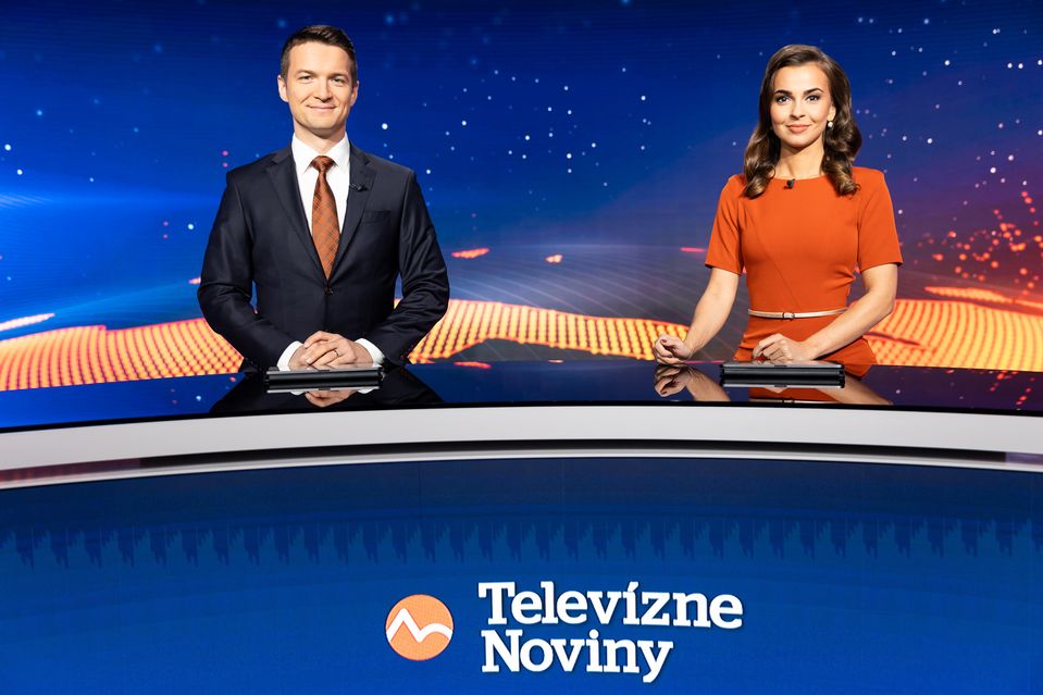 Viktor Vincze a Zuzana Čimová v relácii Televízne noviny