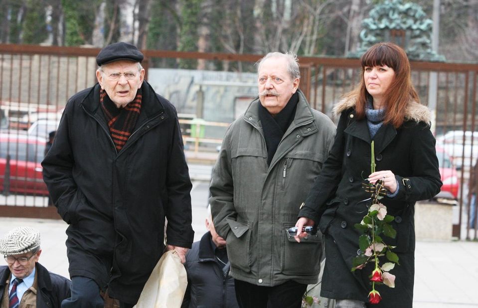 Josef Kubíček (v strede)