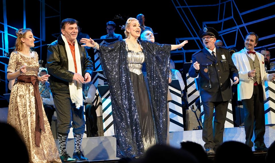 Martin Matoušek s kolegami na premiére muzikálu Zasnežená romanca.
