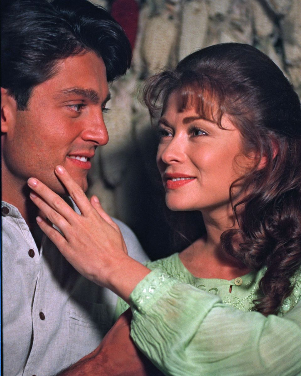 Fernando Colunga a Leticia Calderón v seriáli Esmeralda