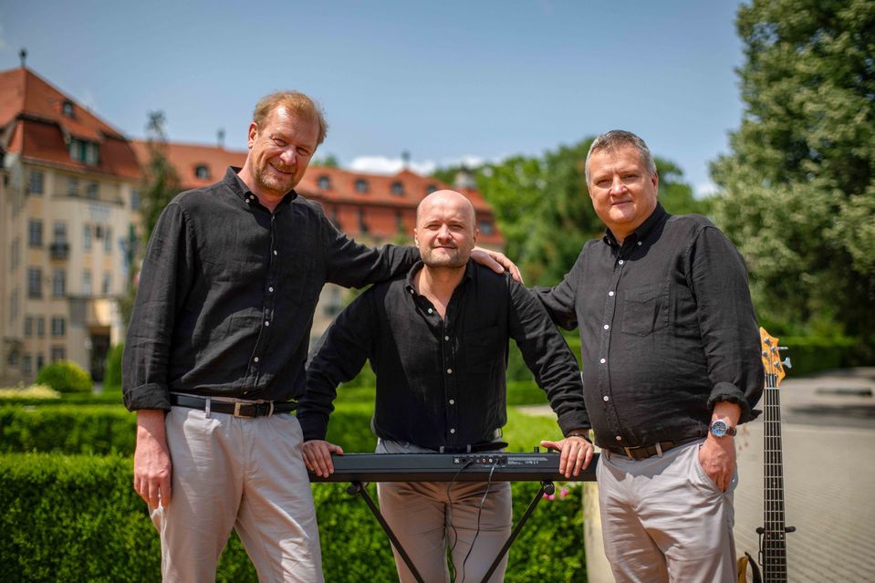 Martin Pechlát, Daniel Fischer a Tomáš Jeřábek vo filme Šviháci