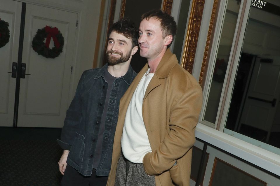 Daniel Radcliffe a Tom Felton sa stretli na špeciálnom premietaní muzikálu Merrily We Roll Along v New Yorku