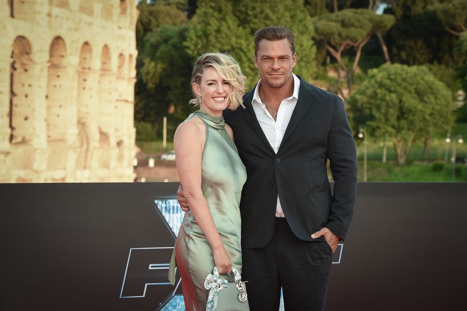 Alan Ritchson potvrdil rozvod.