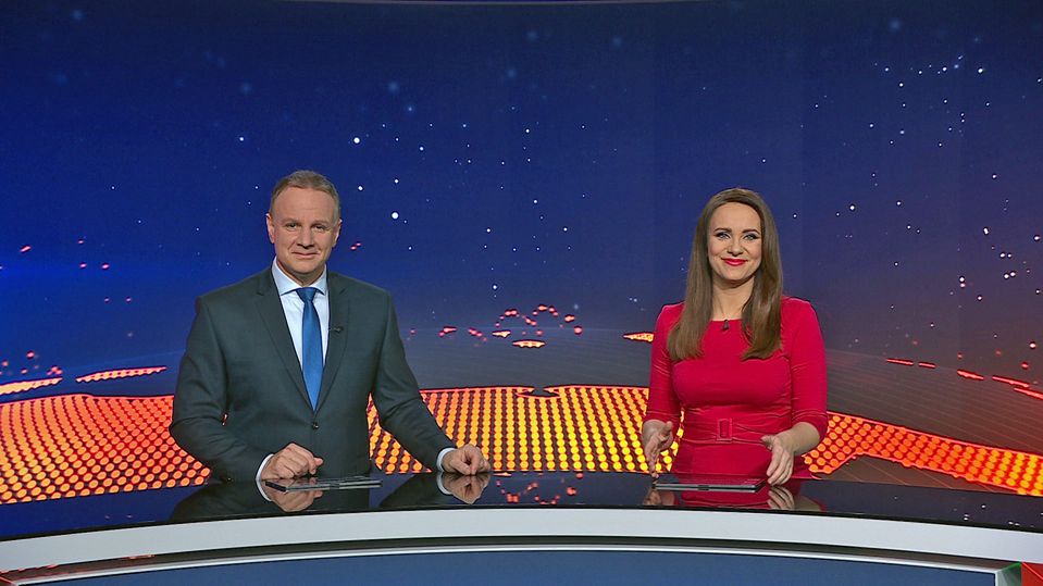 Patrik Švajda a Lenka Vavrinčíková v relácii Televízne noviny