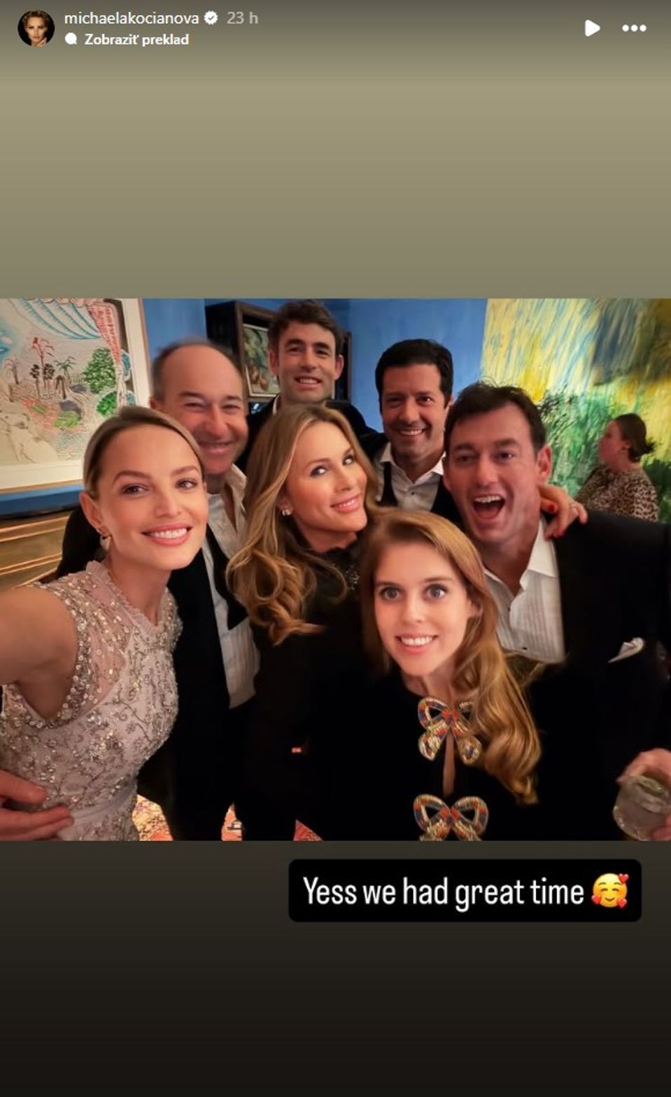 Michaela Kocianová po boku princeznej Beatrice.