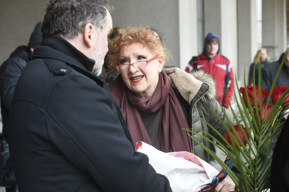 Jaroslava Kretschmerová na poslednej rozlúčke s Janou Synkovou