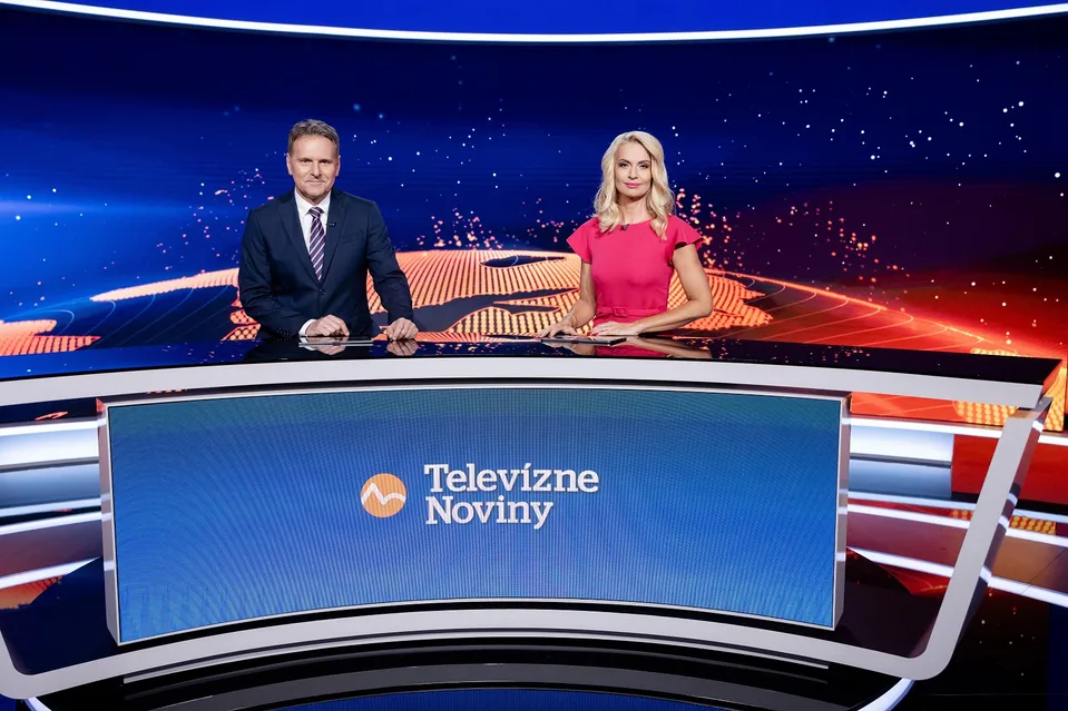 Jaroslav Zápala a Marianna Ďurianová v relácii Televízne noviny