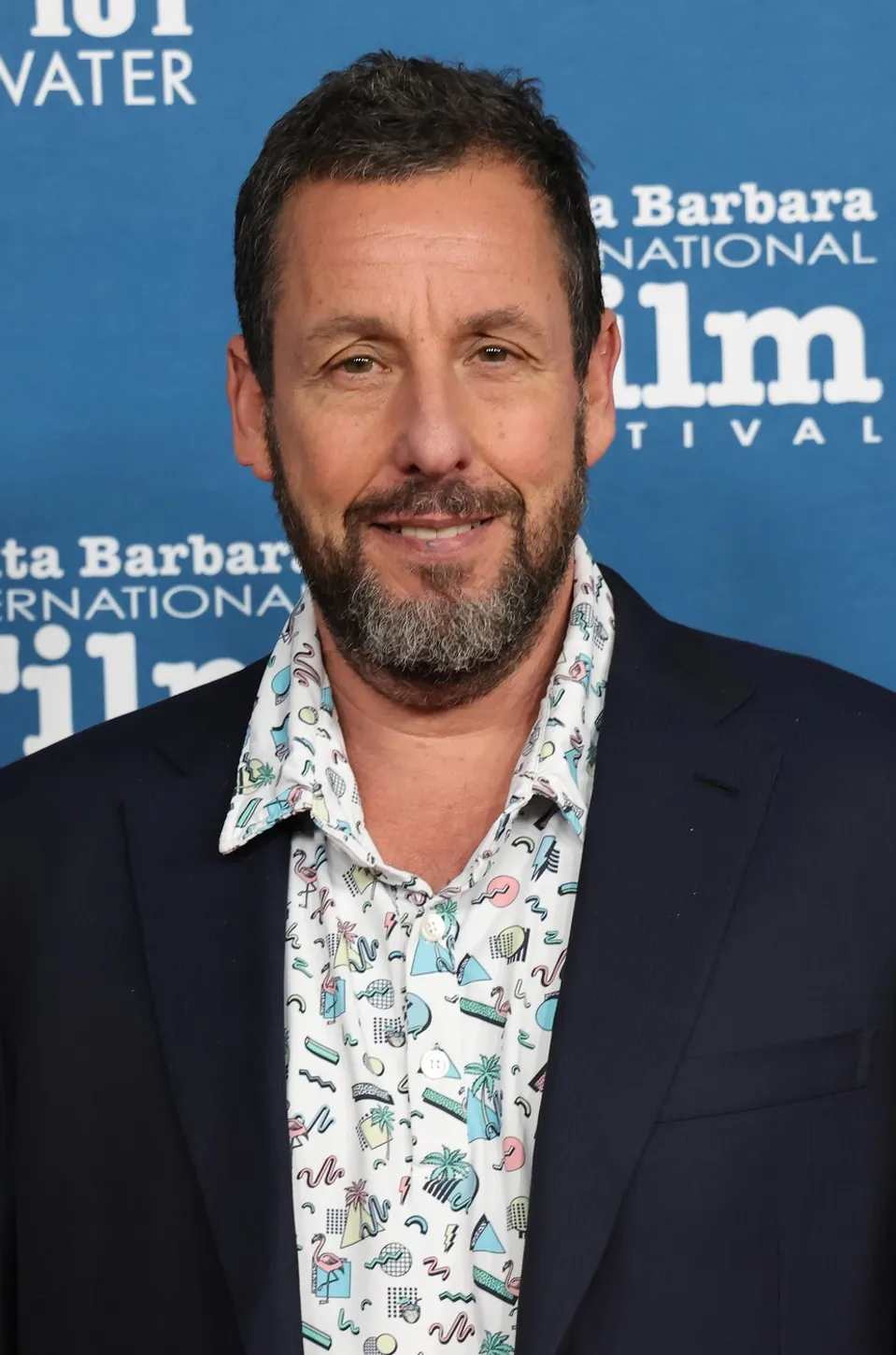 Herec Adam Sandler oddával dvojicu.