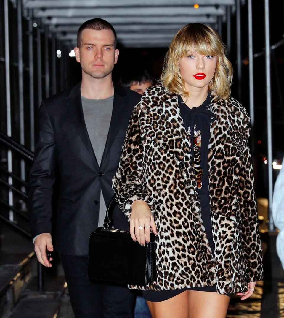 Taylor Swift bol za svedka brat Austin.