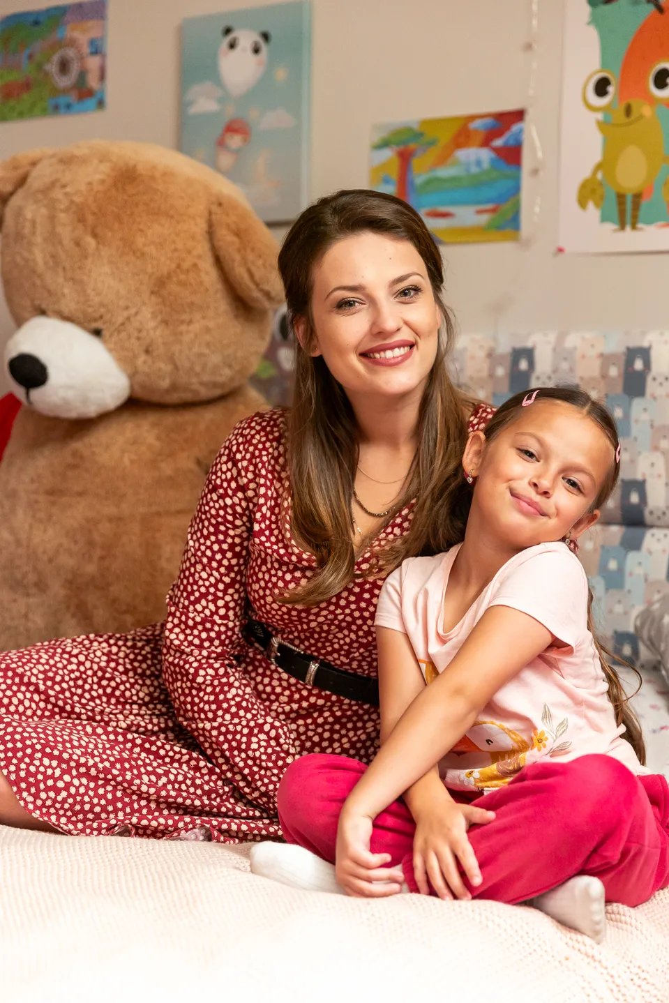 Martina Zábranská a Larisa Mižigar v seriáli Mama na prenájom