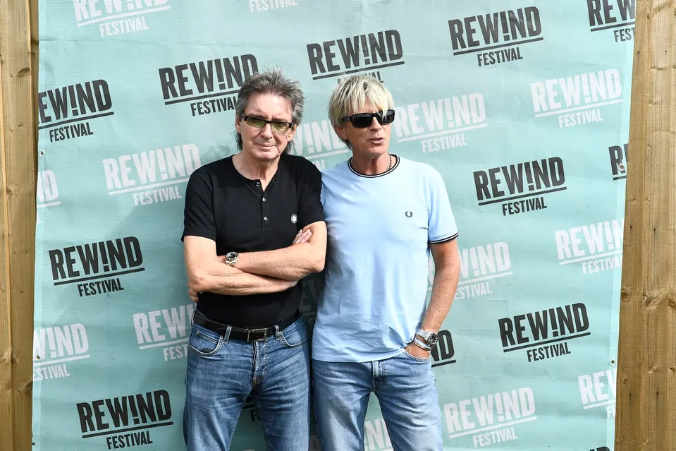 Bruce Foxton s kolegom Russellom Hastingsom 