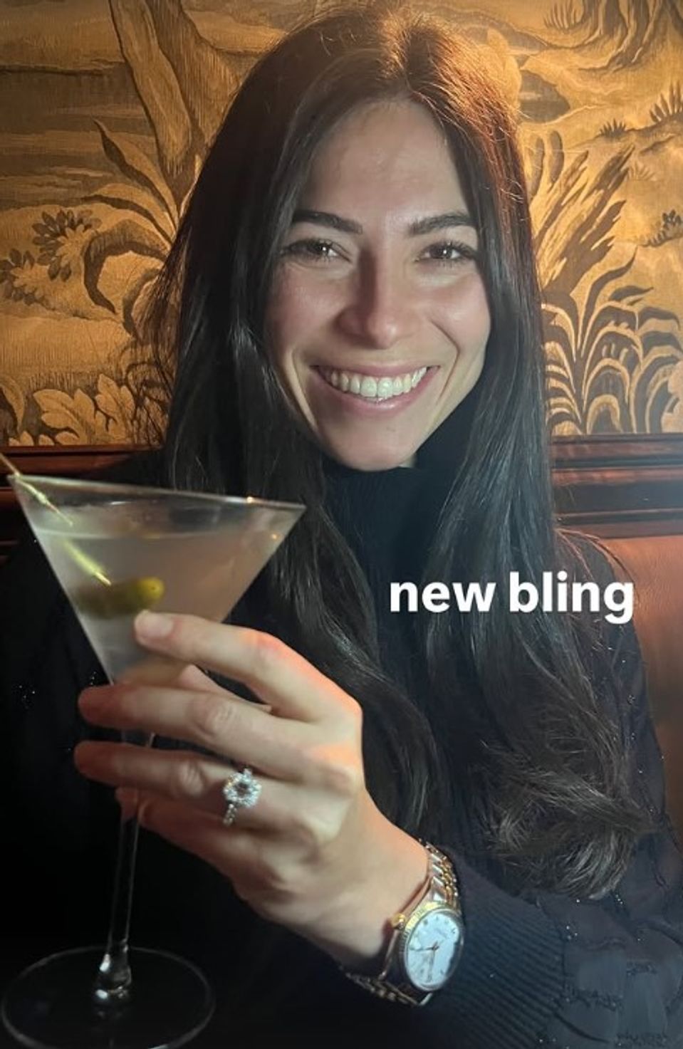 Sydney Segal sa zasnúbila.
