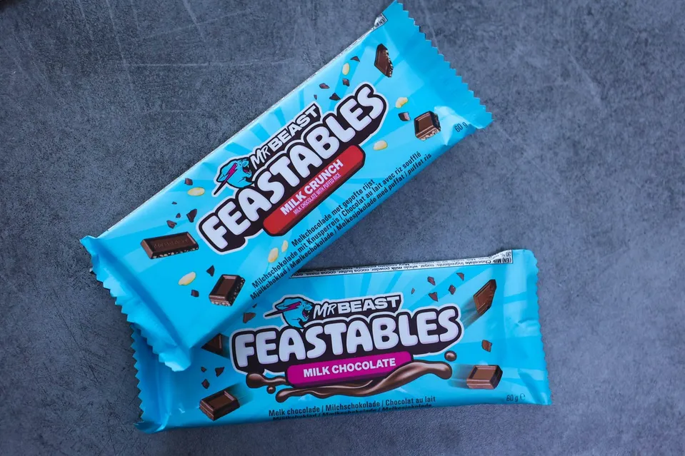 Čokoládové tyčinky Feastables.
